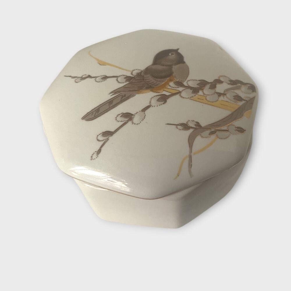 Vintage OTAGIRI Japan octagonal shaped porcelain trinket box | EUC
